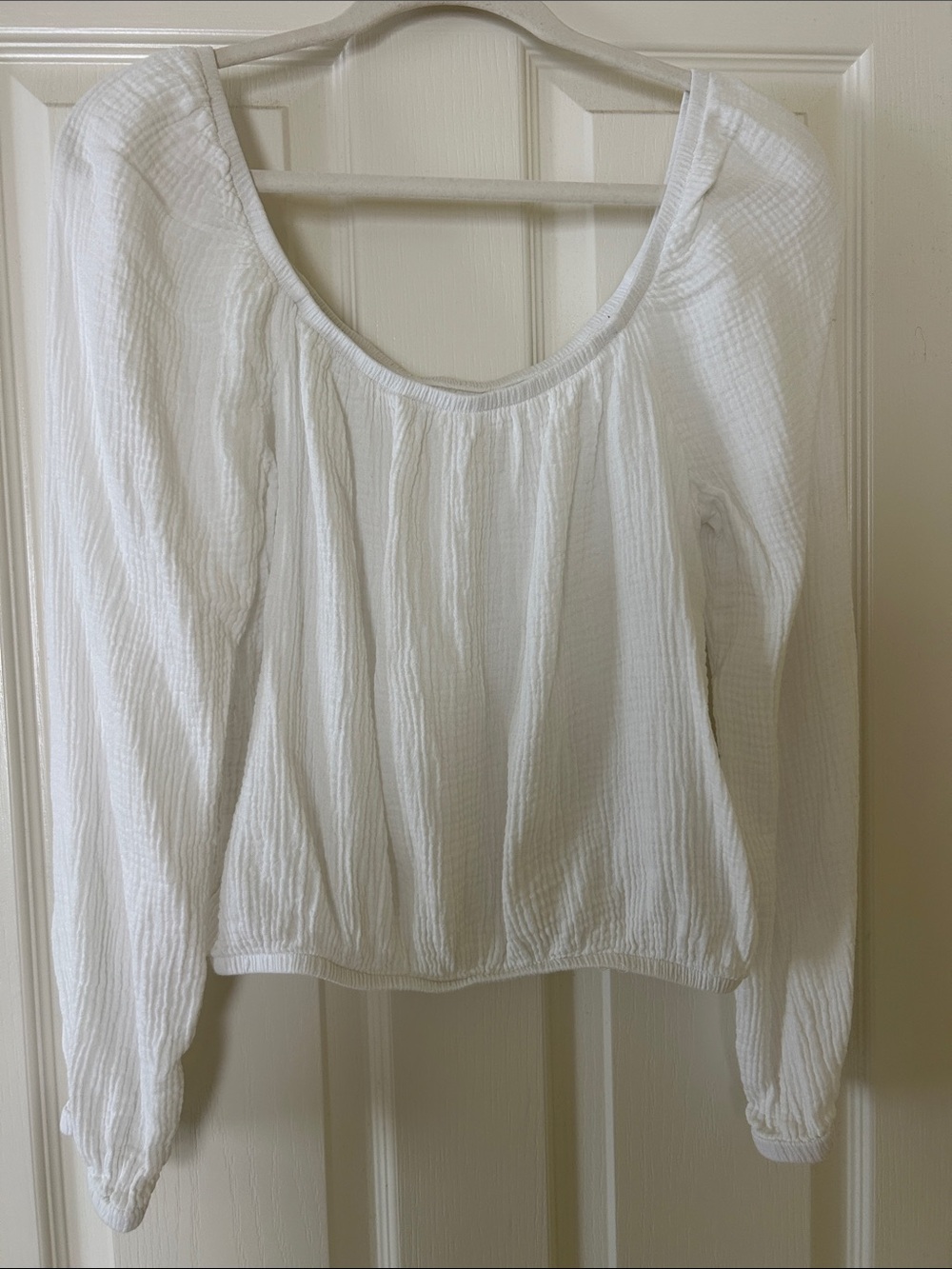 White Long-Sleeve Peasant Top - Lightweight Elastic Scoop Neck and waistband
